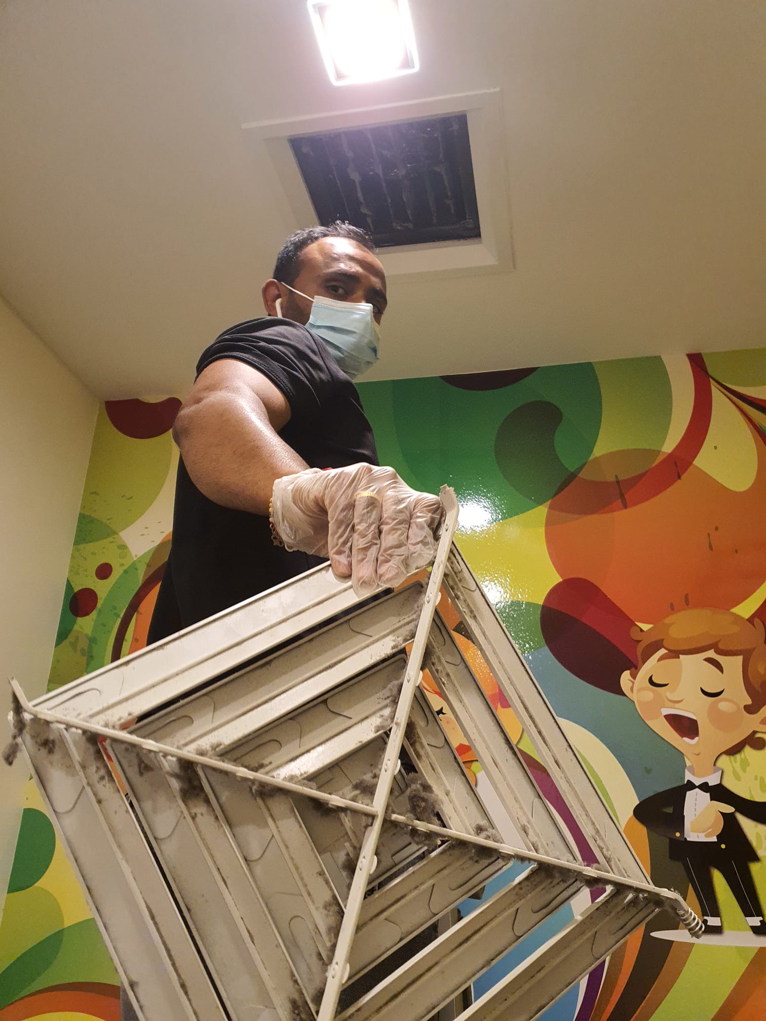 Before Aircon Servicing | Hiremop Singapore